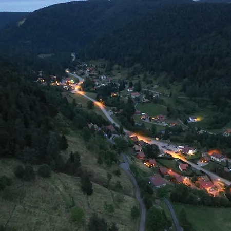 Le Cabanon De Lafermedunol * La Bresse