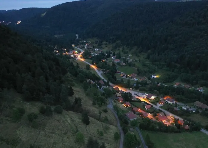 Le Cabanon De Lafermedunol * La Bresse